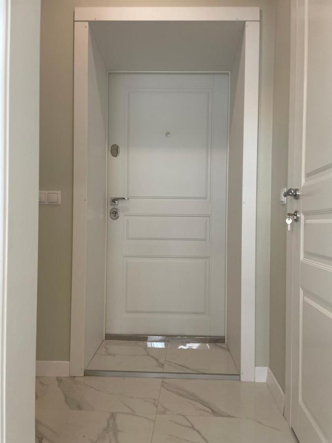 Mey Appartment On Rynok Square Львів Екстер'єр фото